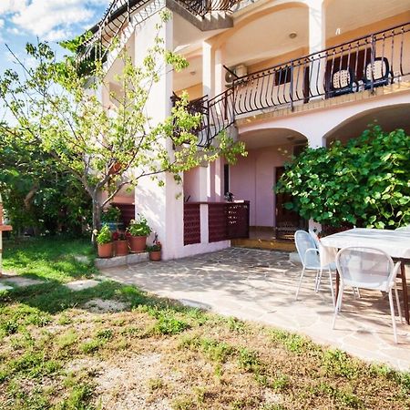 Apartments Dara ウマグ エクステリア 写真