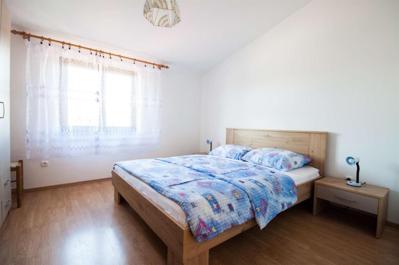 Apartments Dara ウマグ エクステリア 写真