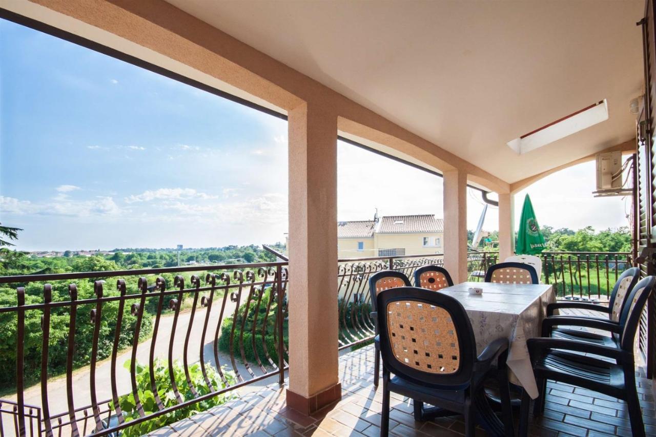 Apartments Dara ウマグ エクステリア 写真