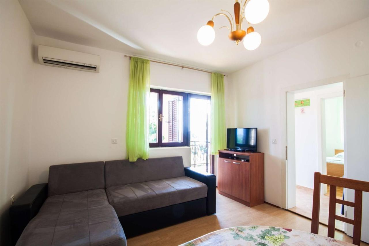 Apartments Dara ウマグ エクステリア 写真