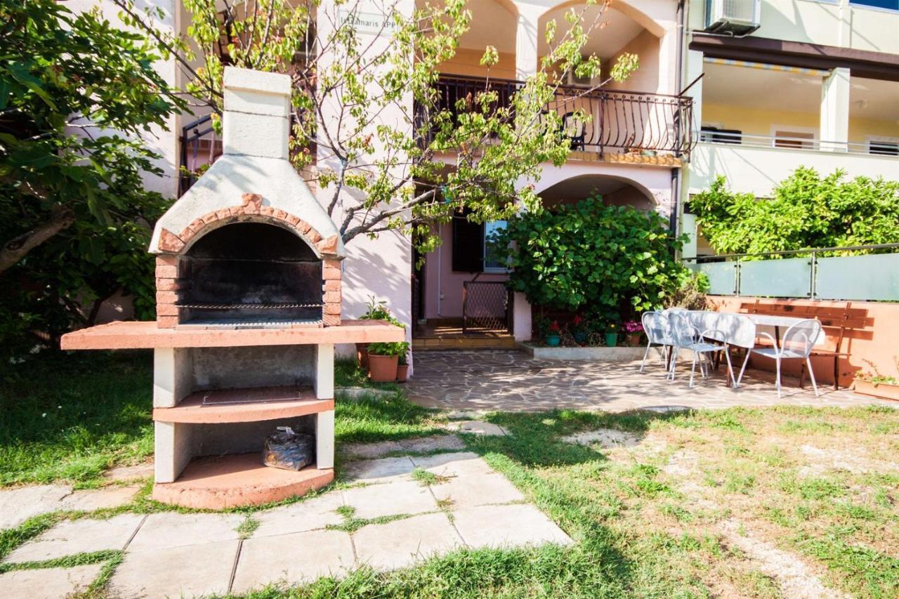 Apartments Dara ウマグ エクステリア 写真